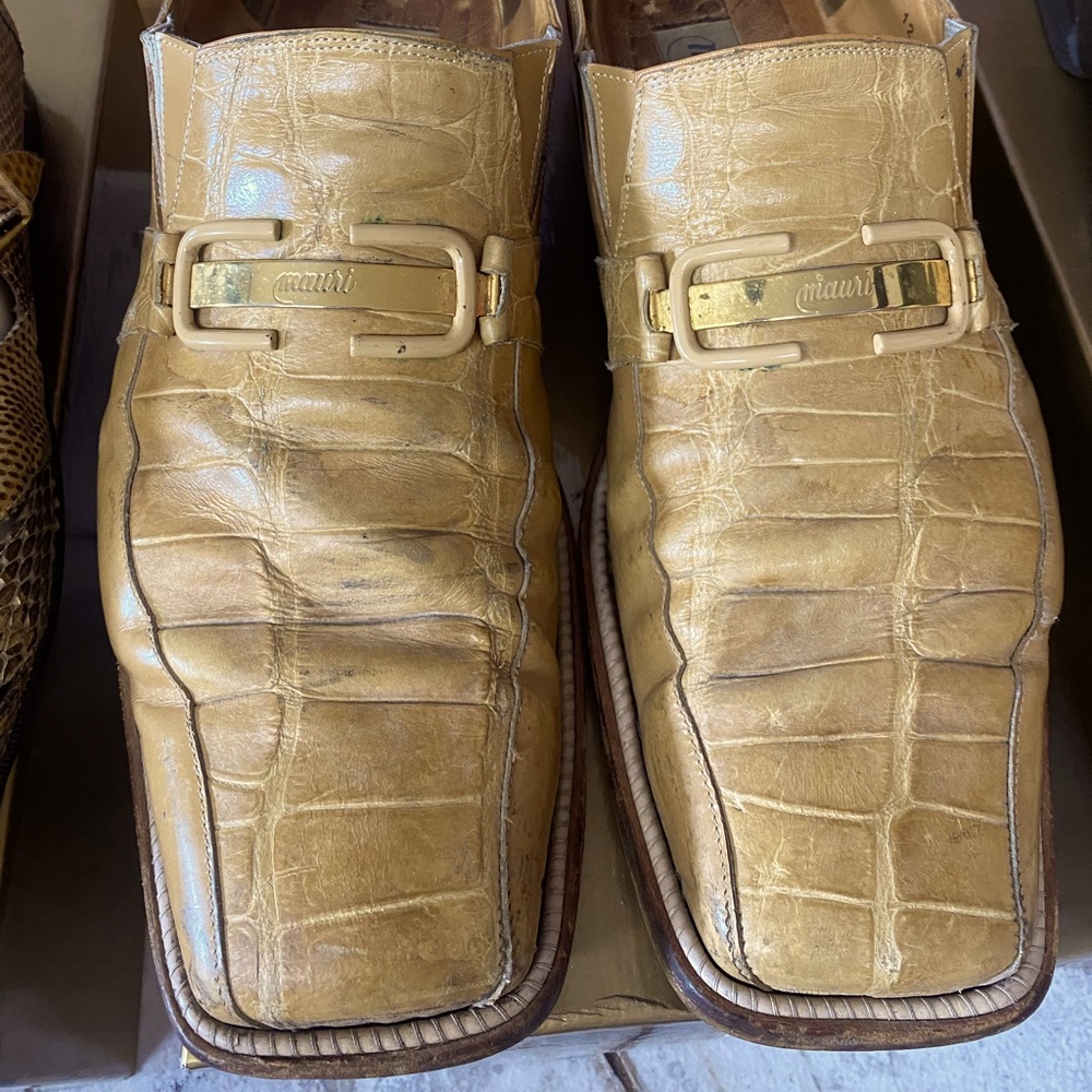 Mauri genuine Italian alligator size 12